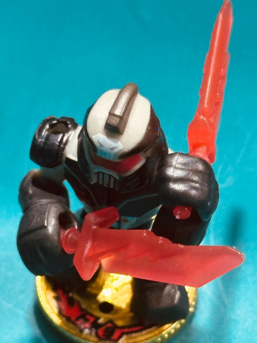 Ultravolt ULTRA RARE Akedo Ultimate Arcade Warriors action figure metallic base